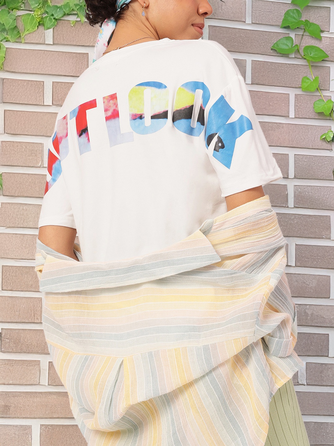 

DressBerry Boldly Basic Typo Print Relaxed Tee, White