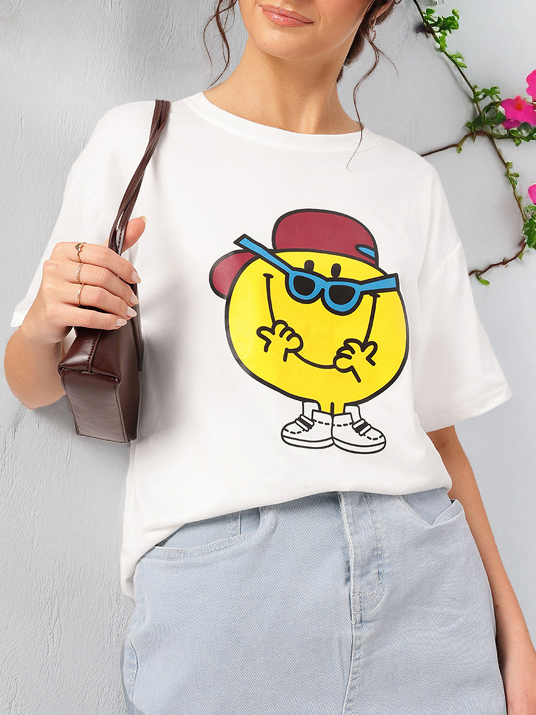 

DressBerry Dreamy Doodle Relax Longline Tee, White