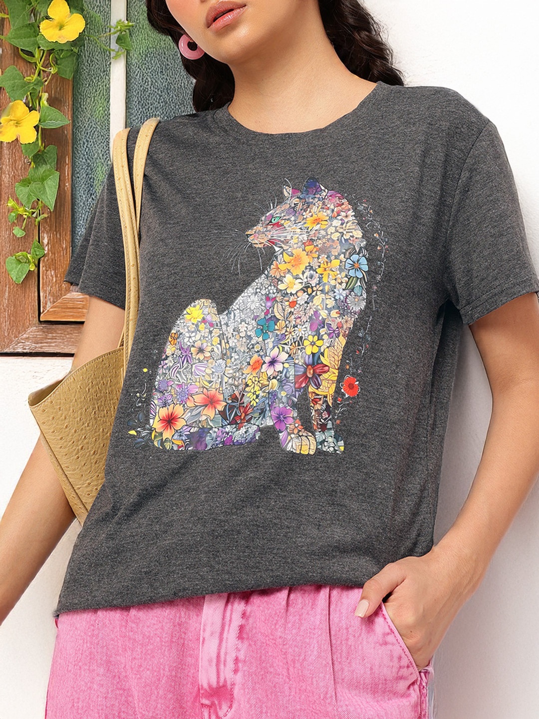 

DressBerry Feline Flora Graphic Print T-shirt, Grey