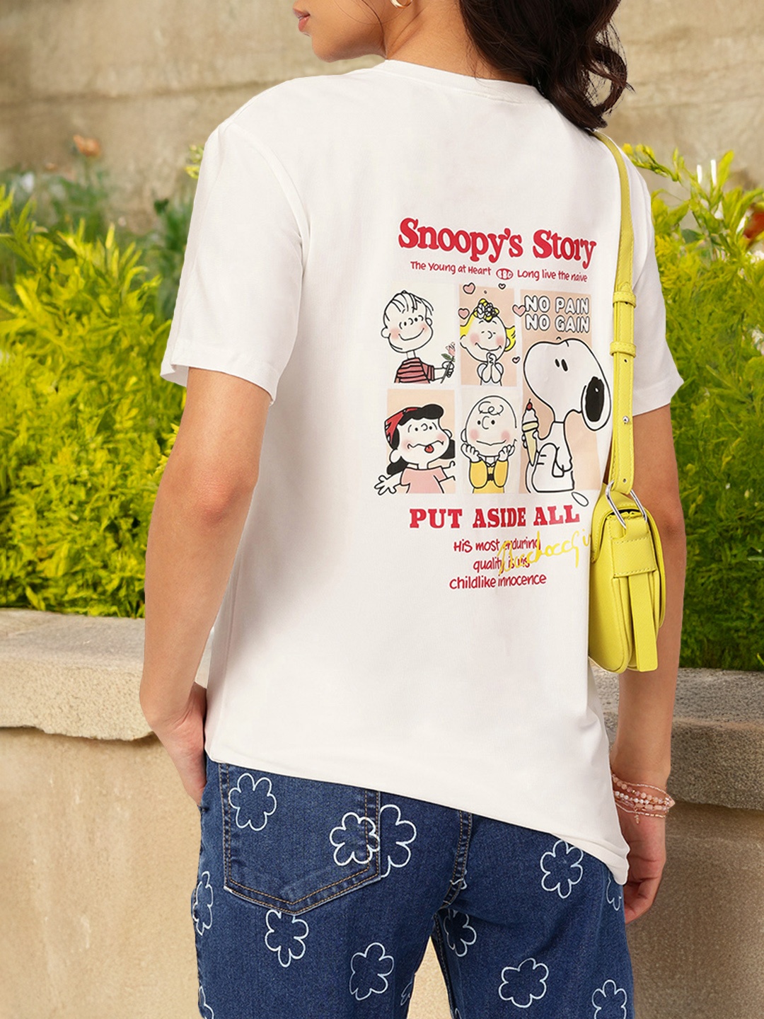 

DressBerry Dreamy Delicates Storybook Style Printed Tee, White