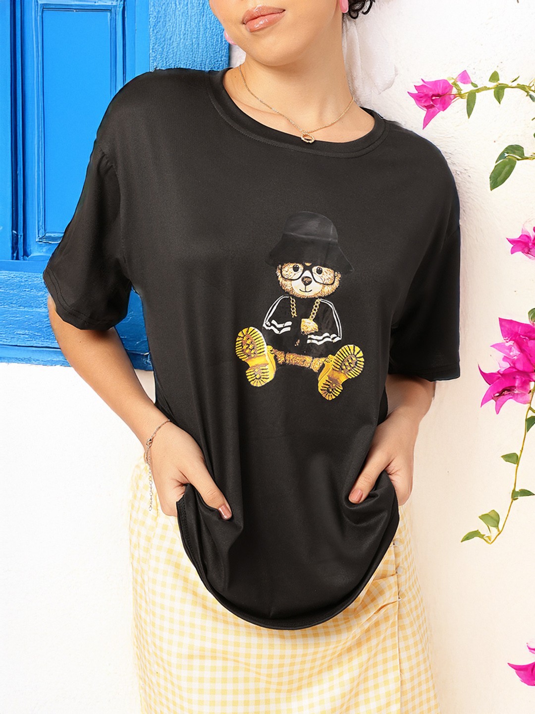 

DressBerry Urban Ink Graphic Print T-shirt, Black