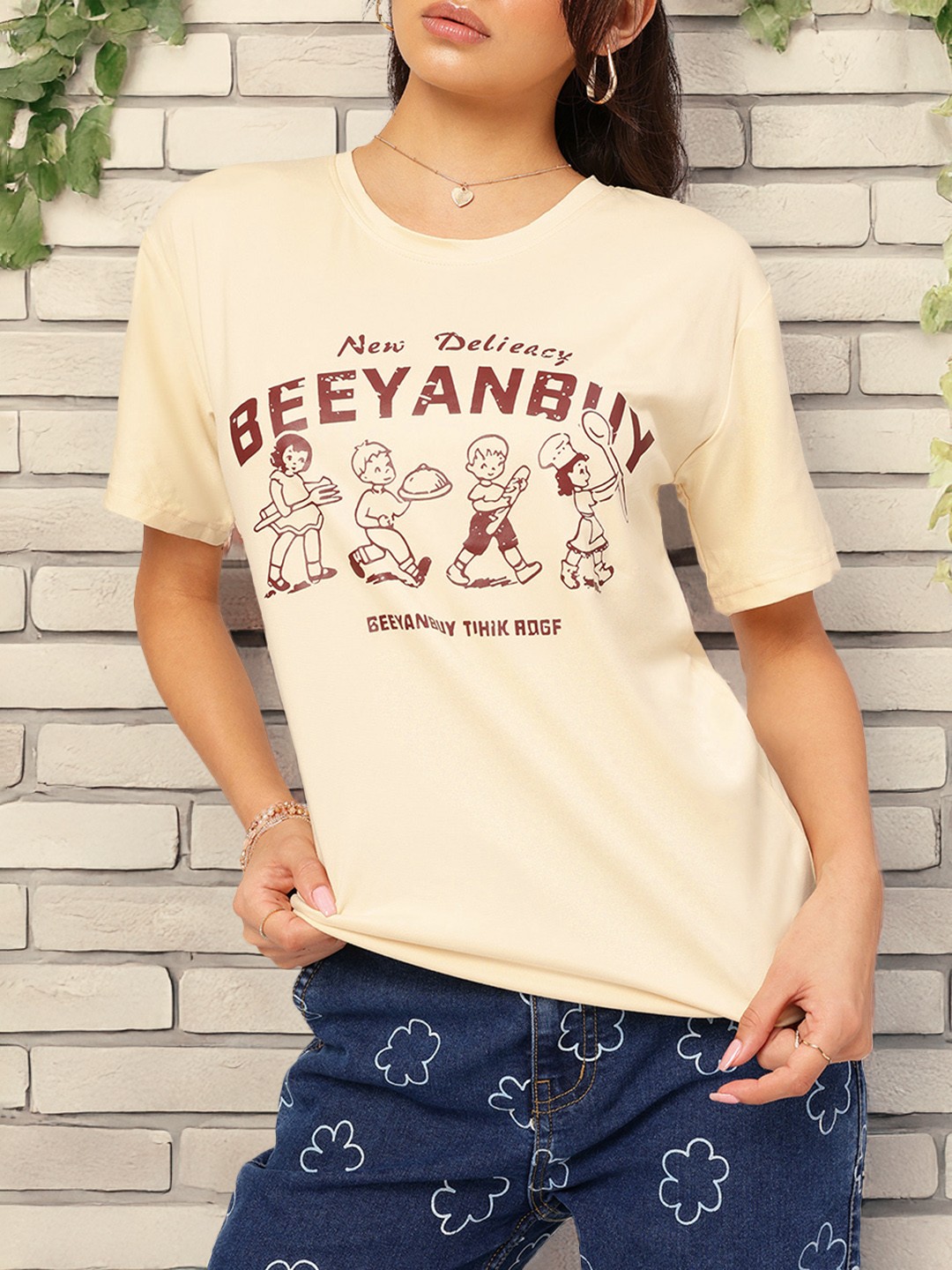 

DressBerry Cozy Chic Effortless Edge Printed Tee, Beige