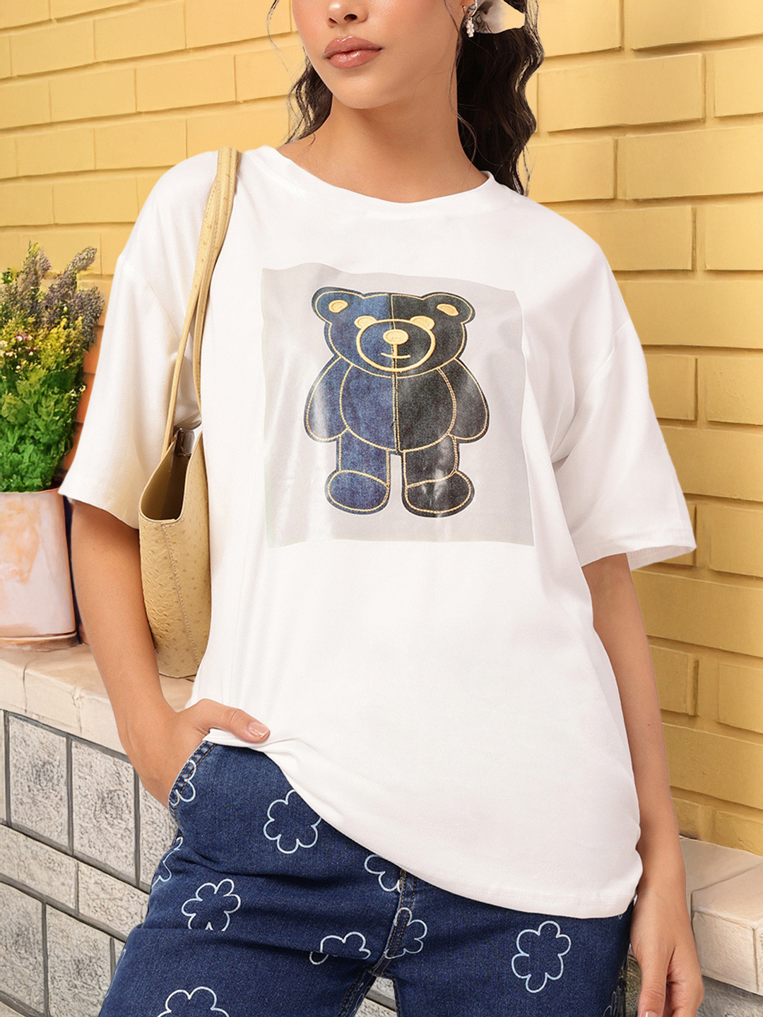 

DressBerry Soft Sensation Printed Relaxed Fit T-shirt, White