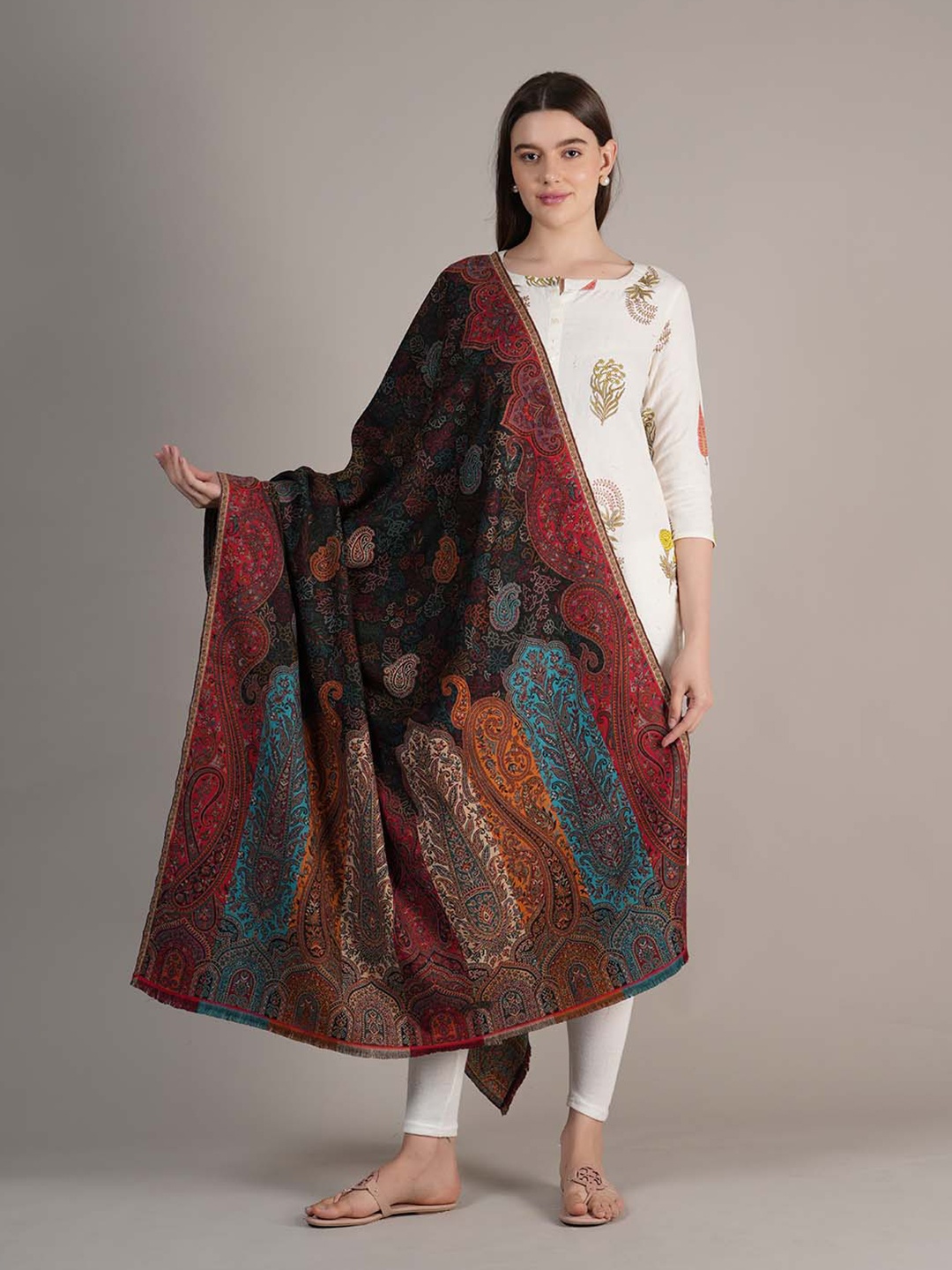

MUFFLY Floral Printed Woollen Reversible Shawl, Black