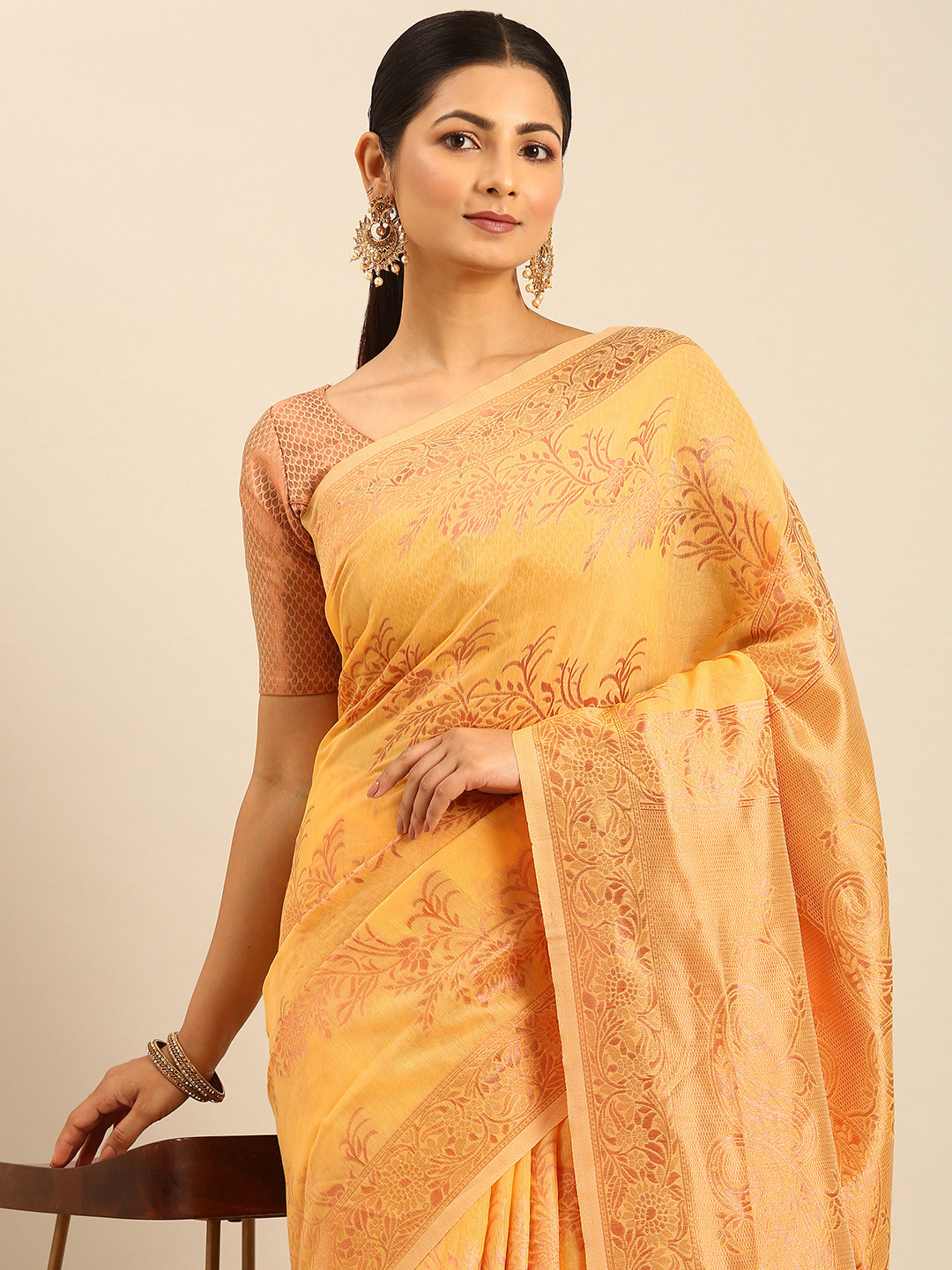 

SANGAM PRINTS Floral Woven Design Saree, Yellow