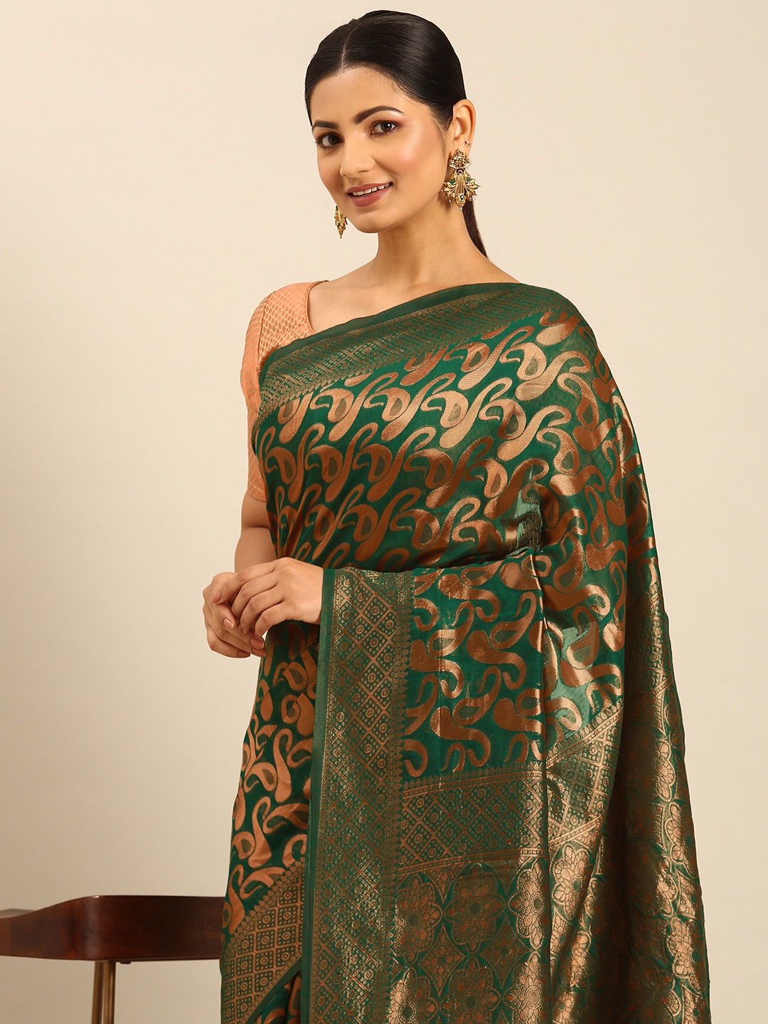 

SANGAM PRINTS Paisley Woven Design Saree, Green