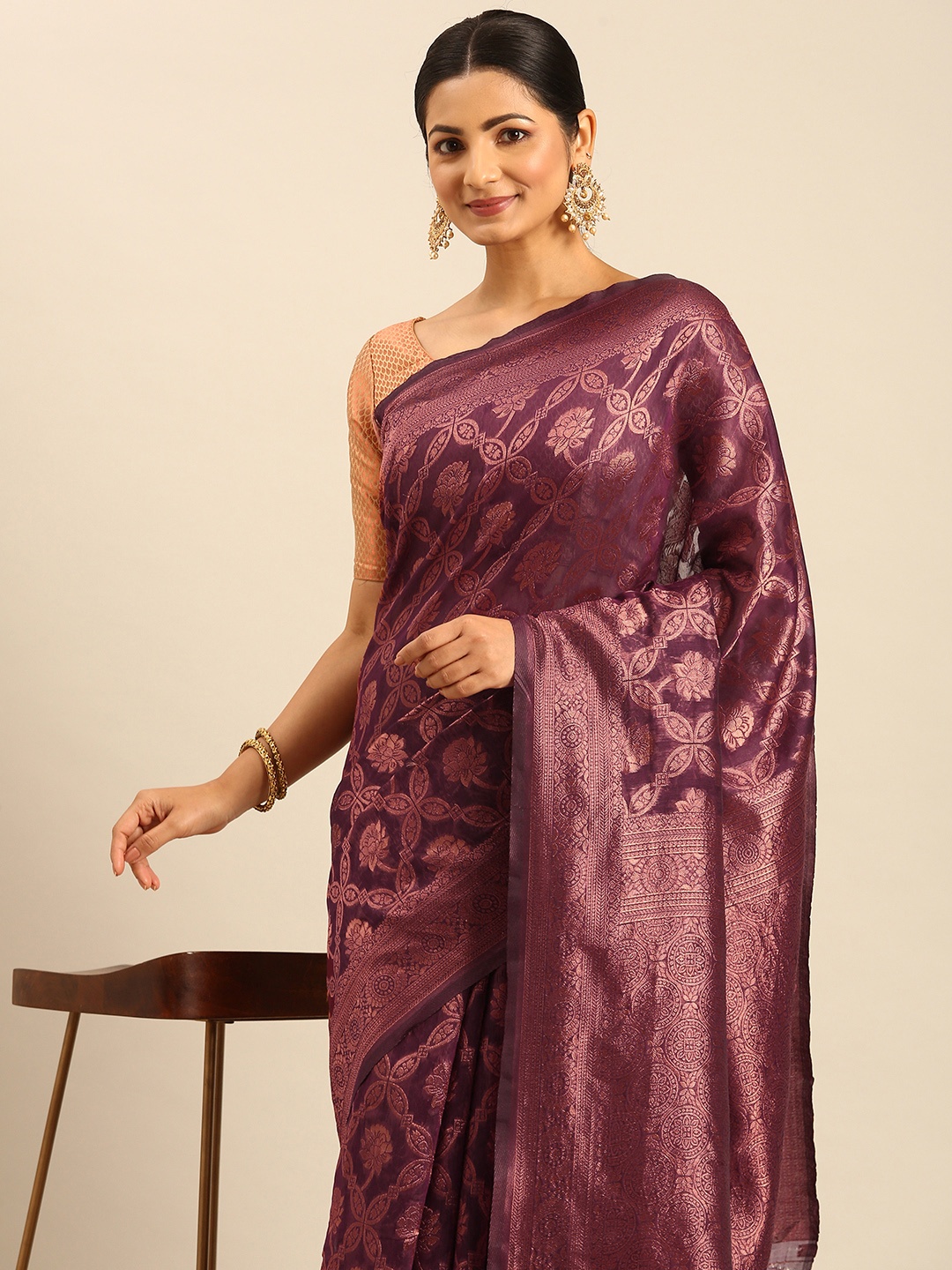 

SANGAM PRINTS Floral Woven Design Saree, Burgundy