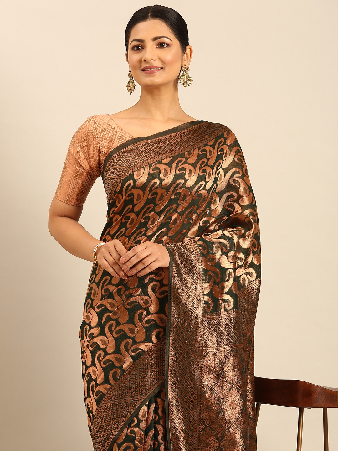 

SANGAM PRINTS Paisley Woven Design Saree, Green