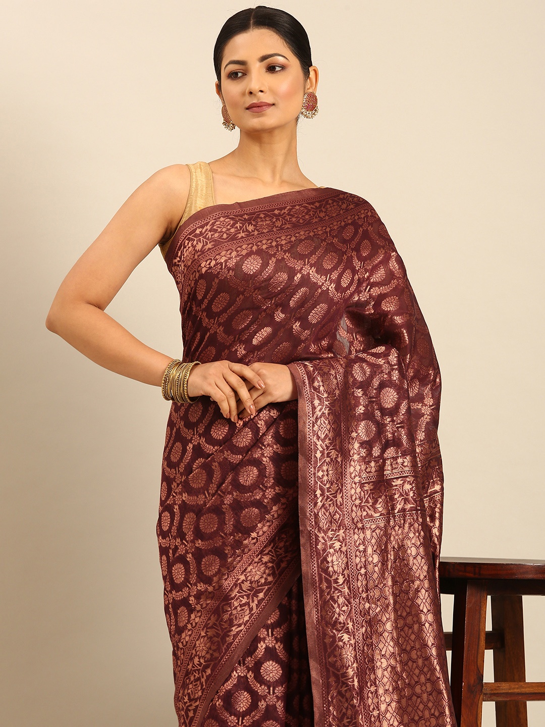 

SANGAM PRINTS Floral Woven Design Saree, Burgundy