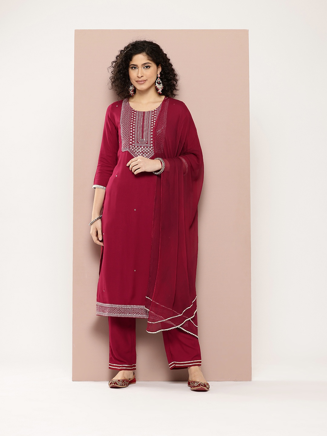 

PARTHVI Embroidered Gotta Patti Kurta With Trousers & Dupatta, Maroon