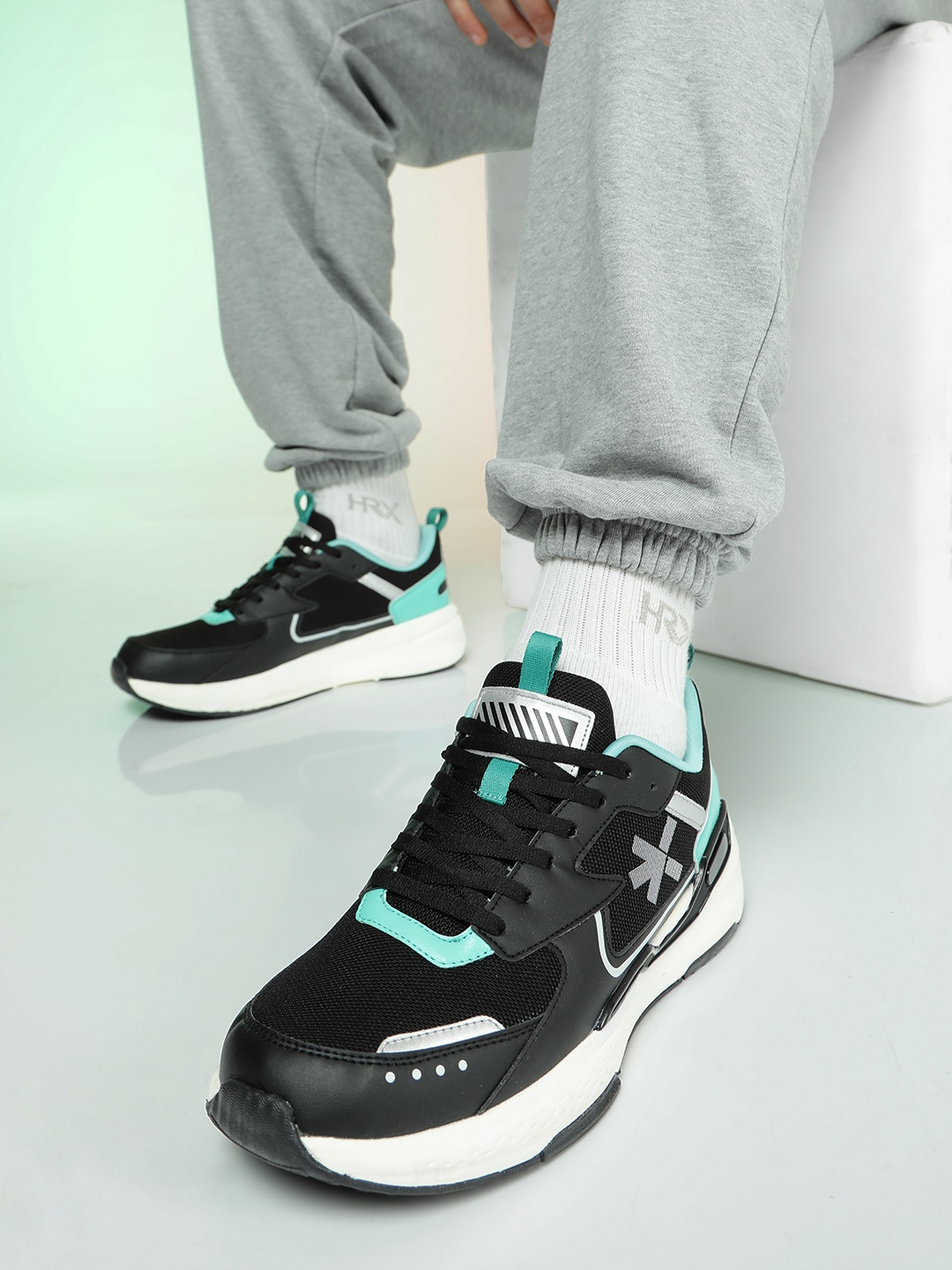 

HRX by Hrithik Roshan Men Everyday Sneakers, Black