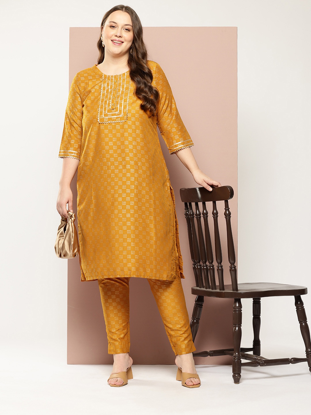 

Sztori Plus Size Printed Gotta Patti Kurta, Mustard