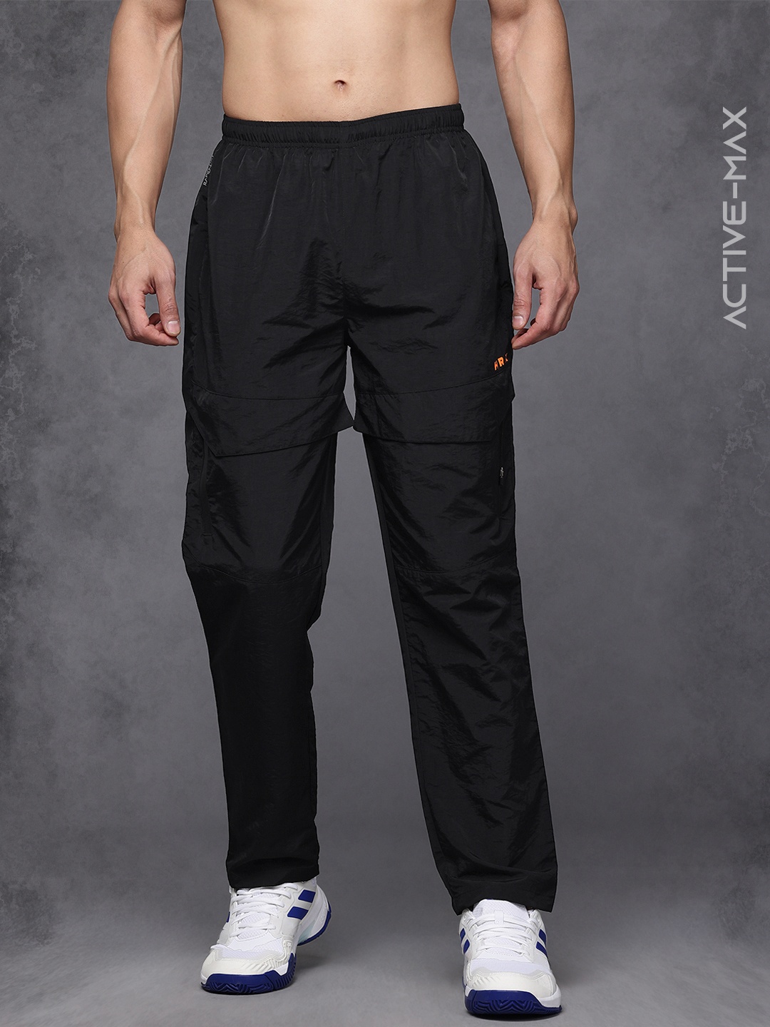 

HRX by Hrithik Roshan Men Rapid-Dry Training Joggers, Black