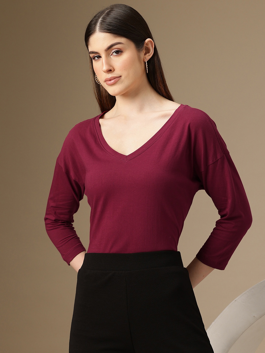 

Chemistry V-Neck Drop-Shoulder Sleeves T-shirt, Maroon