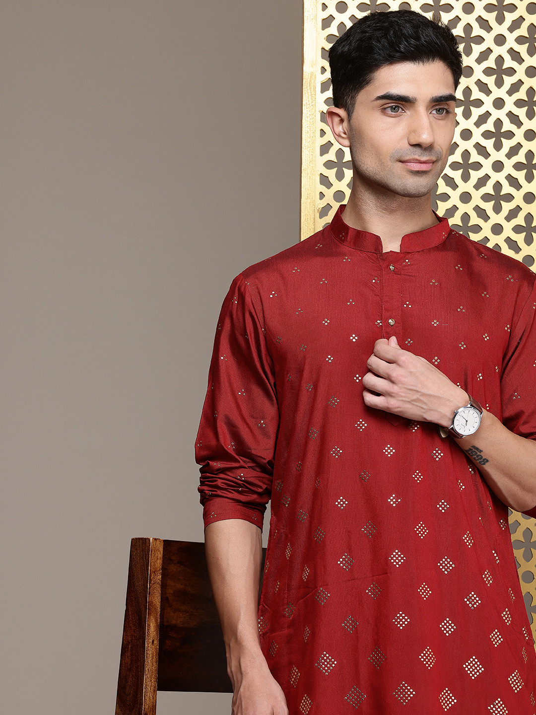 

House of Pataudi Jashn Ethnic Motifs Embellished Kurta, Red