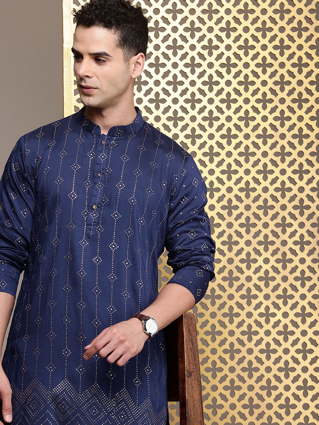 

House of Pataudi Jashn Ethnic Motifs Embellished Kurta, Navy blue