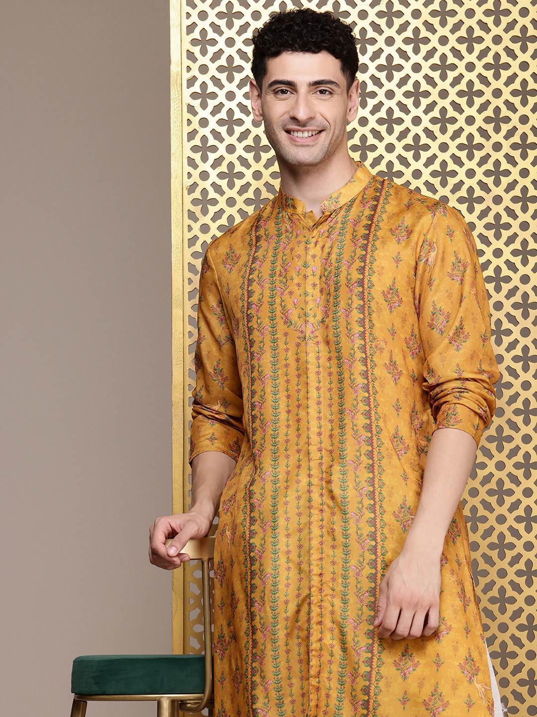 

House of Pataudi Floral Printed Jashn Kurta, Mustard