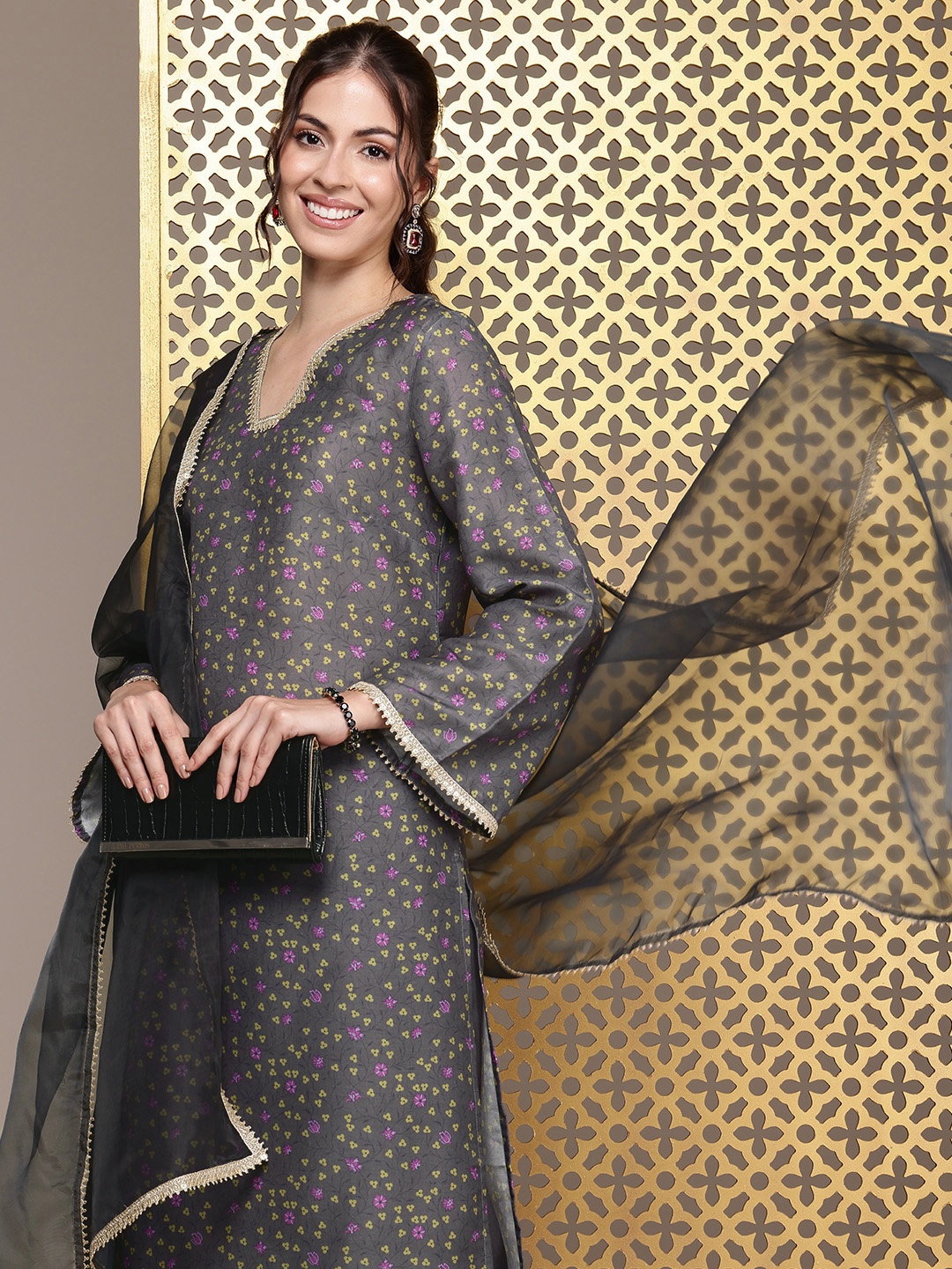 

House of Pataudi Women Jashn Floral Printed Regular Kurta With Palazzos & Dupatta, Grey