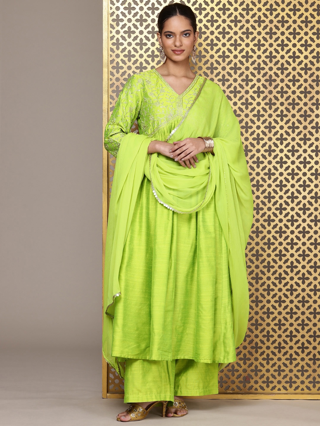 

House of Pataudi Floral Embroidered Sequinned Jashn Kurta with Palazzos & Dupatta, Green