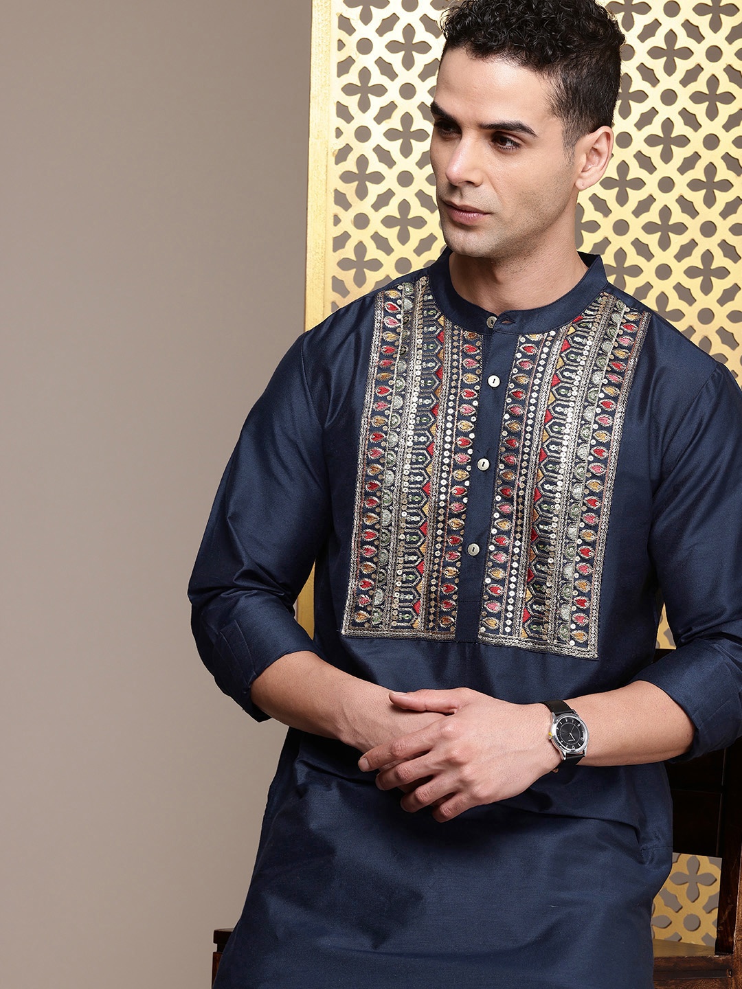 

House of Pataudi Jashn Ethnic Motifs Yoke Design Indigo Zari Work Kurta, Navy blue