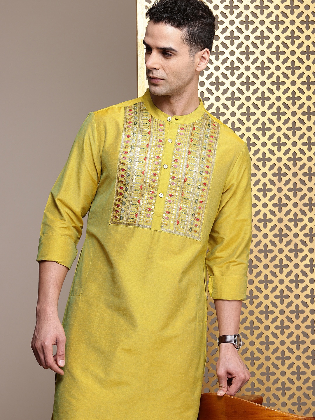 

House of Pataudi Jashn Ethnic Motifs Yoke Design Zari Work Kurta, Yellow