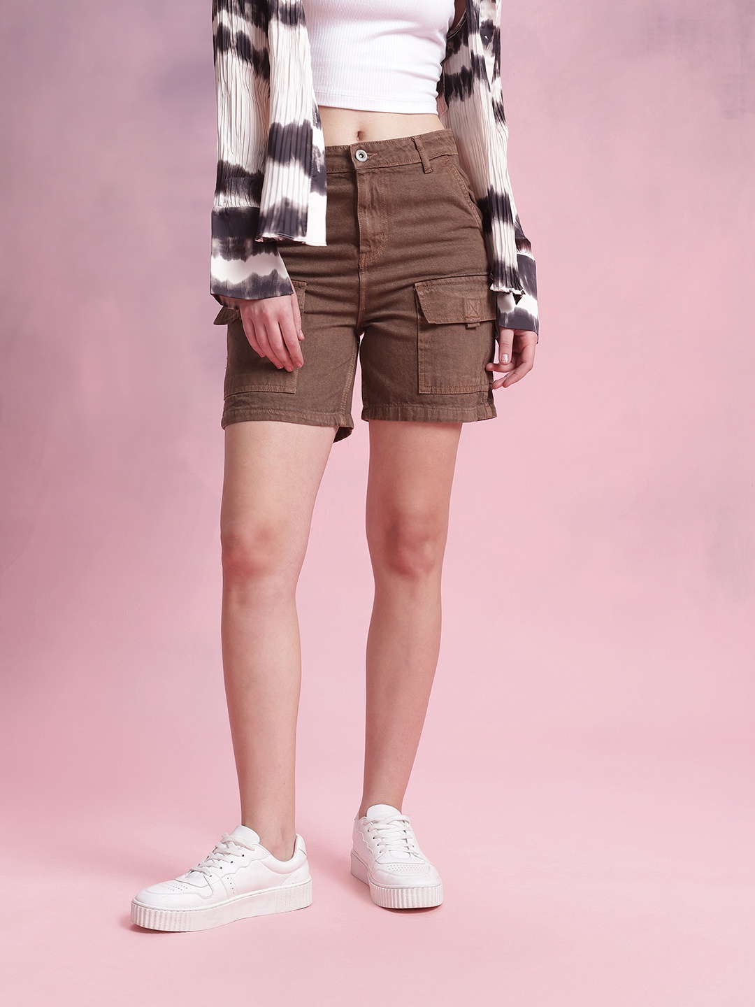 

DressBerry Women Mid Rise Cargo Shorts, Brown