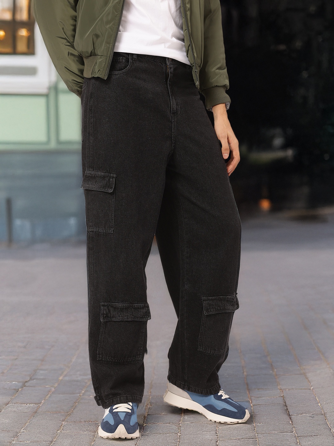 

Kook N Keech Men Effortless Baggy Cargo Style Relaxed Jeans, Black