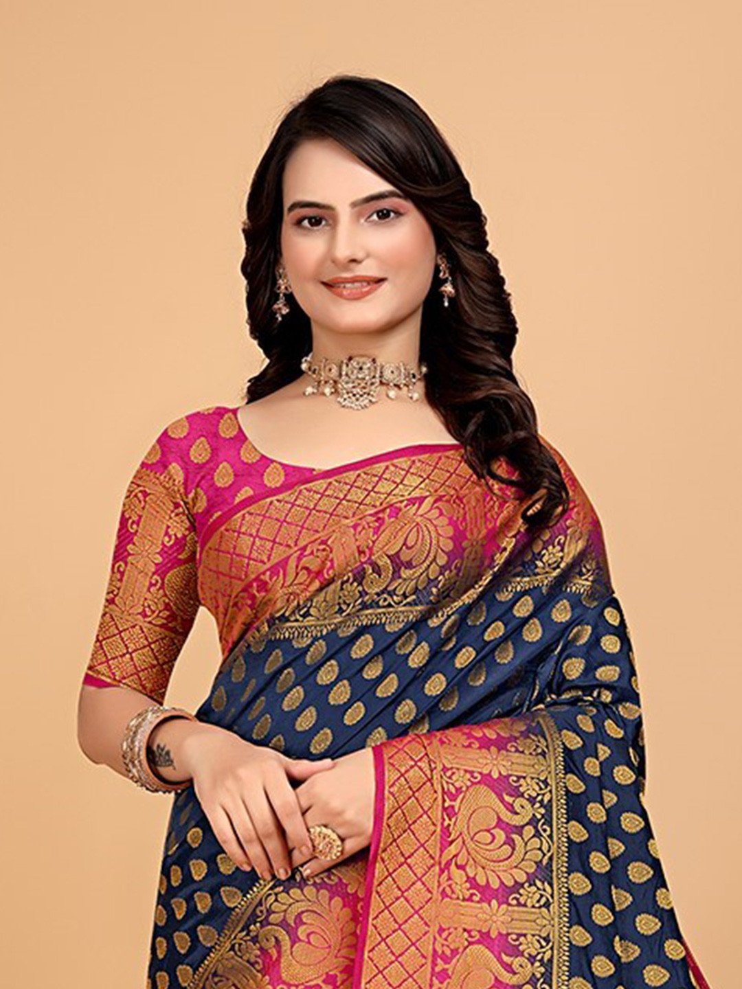 

Pionex Woven Design Zari Pure Silk Kanjeevaram Saree, Navy blue