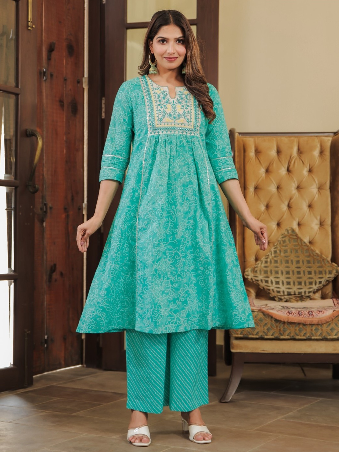 

Aramya Bandhani Printed Notch Neck Thread Work Panelled A-Line Kurta, Turquoise blue