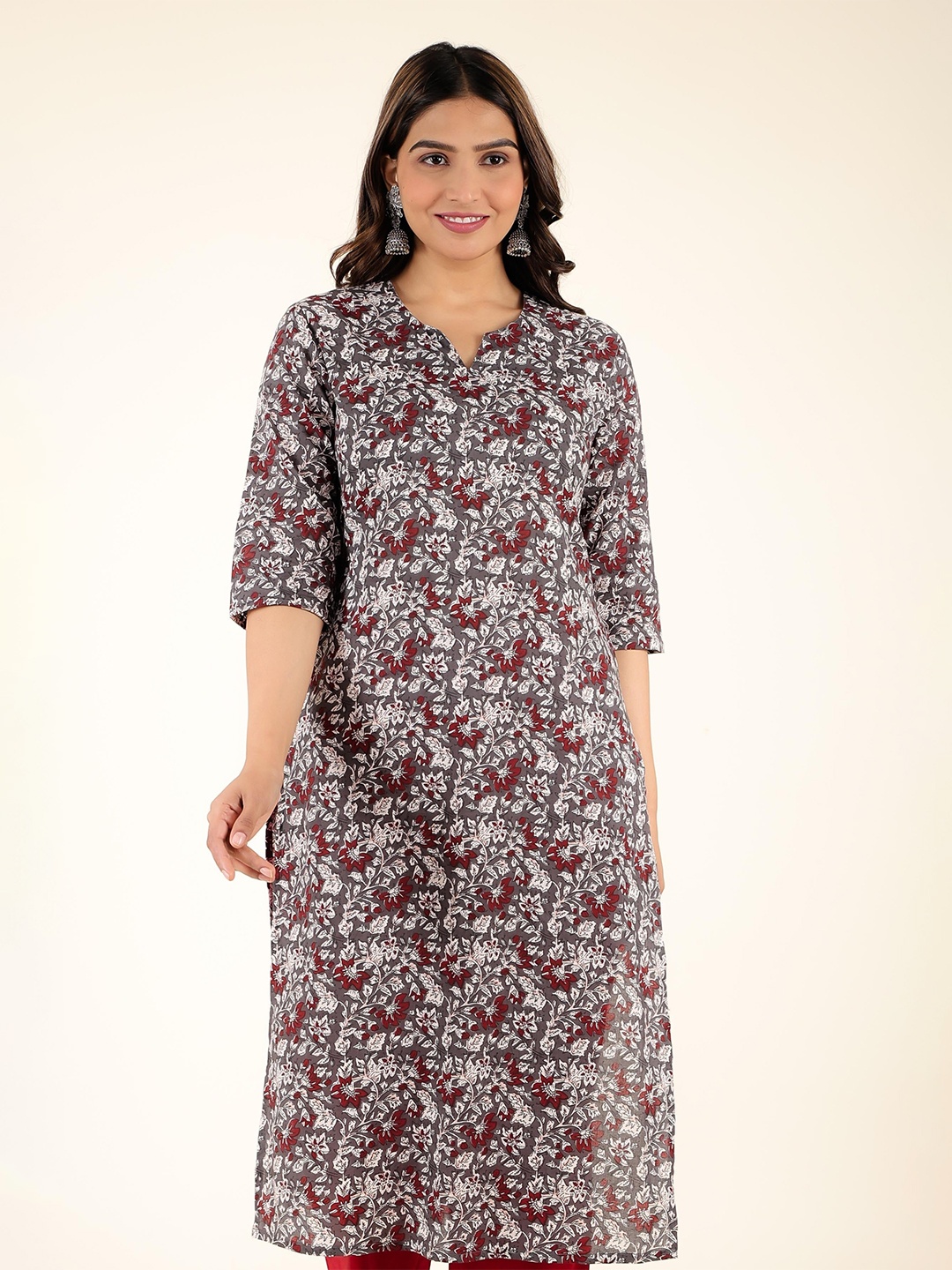 

Aramya Floral Printed Round Neck Pure Cotton Straight Kurta, Grey