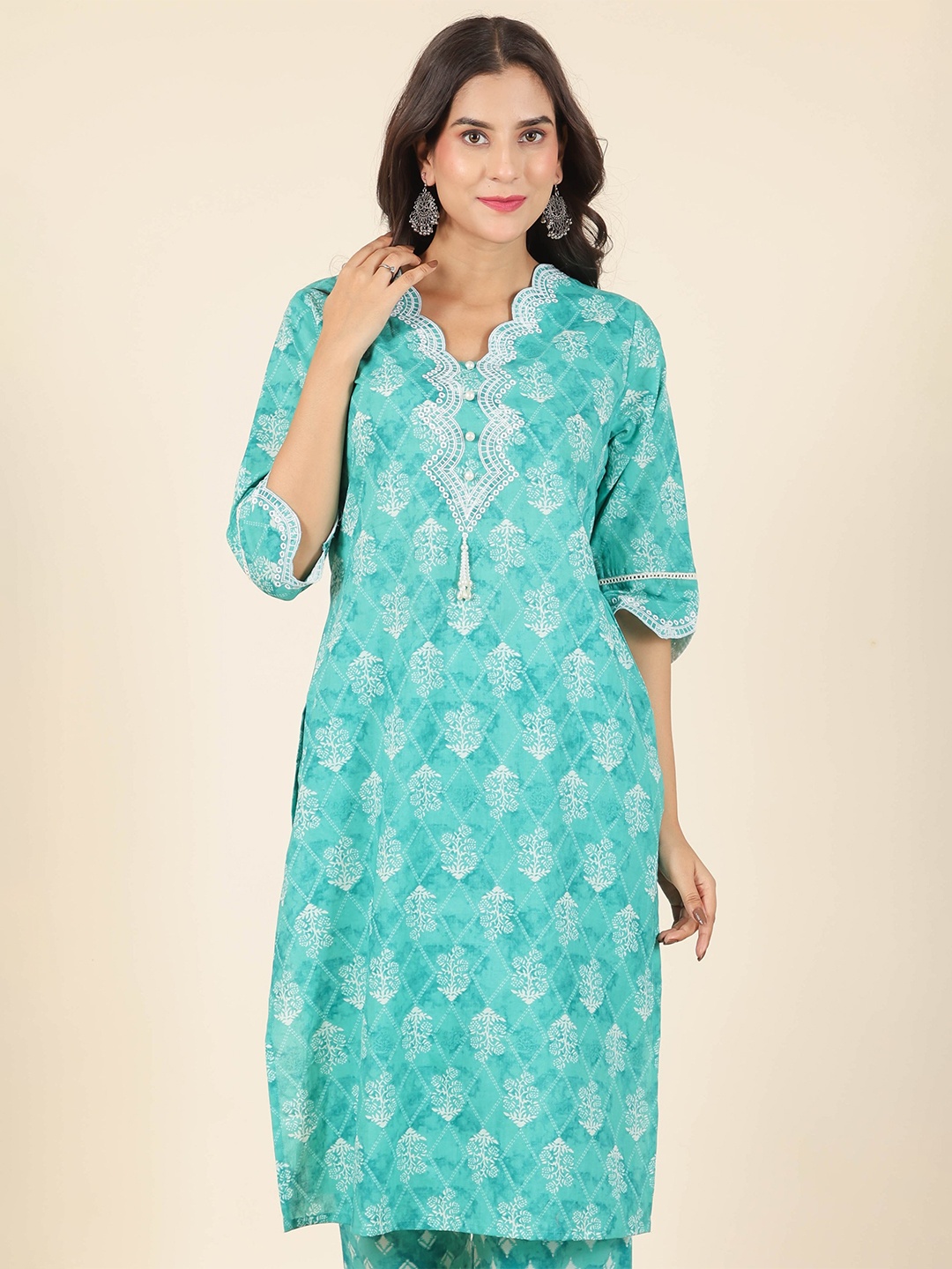 

Aramya Ethnic Motifs Printed Cotton Straight Kurta, Green