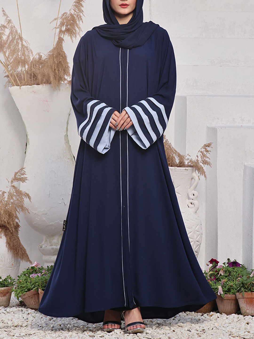 

MUSHKIYA Striped Abaya Burqas With Scarf, Navy blue