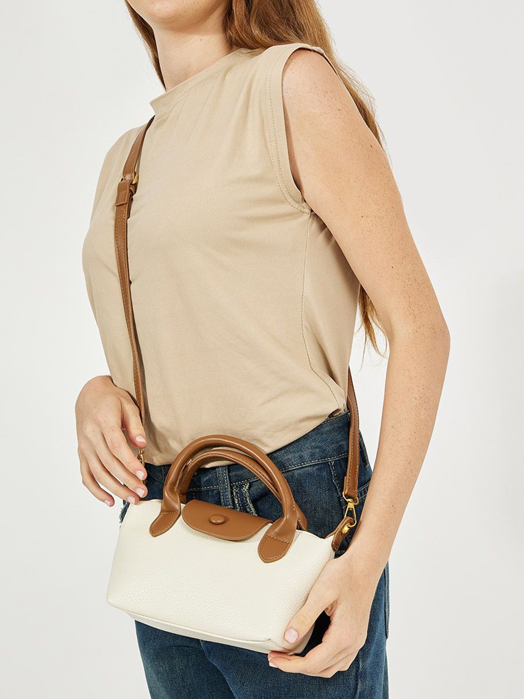 

Styli Colourblocked Structured Handheld Bag, Cream