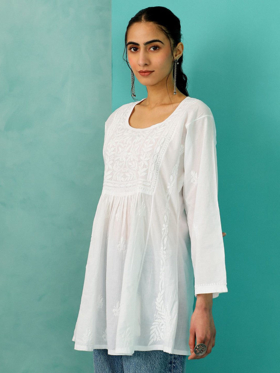 

House of Chikankari Chikankari Woven Short Kurti, White