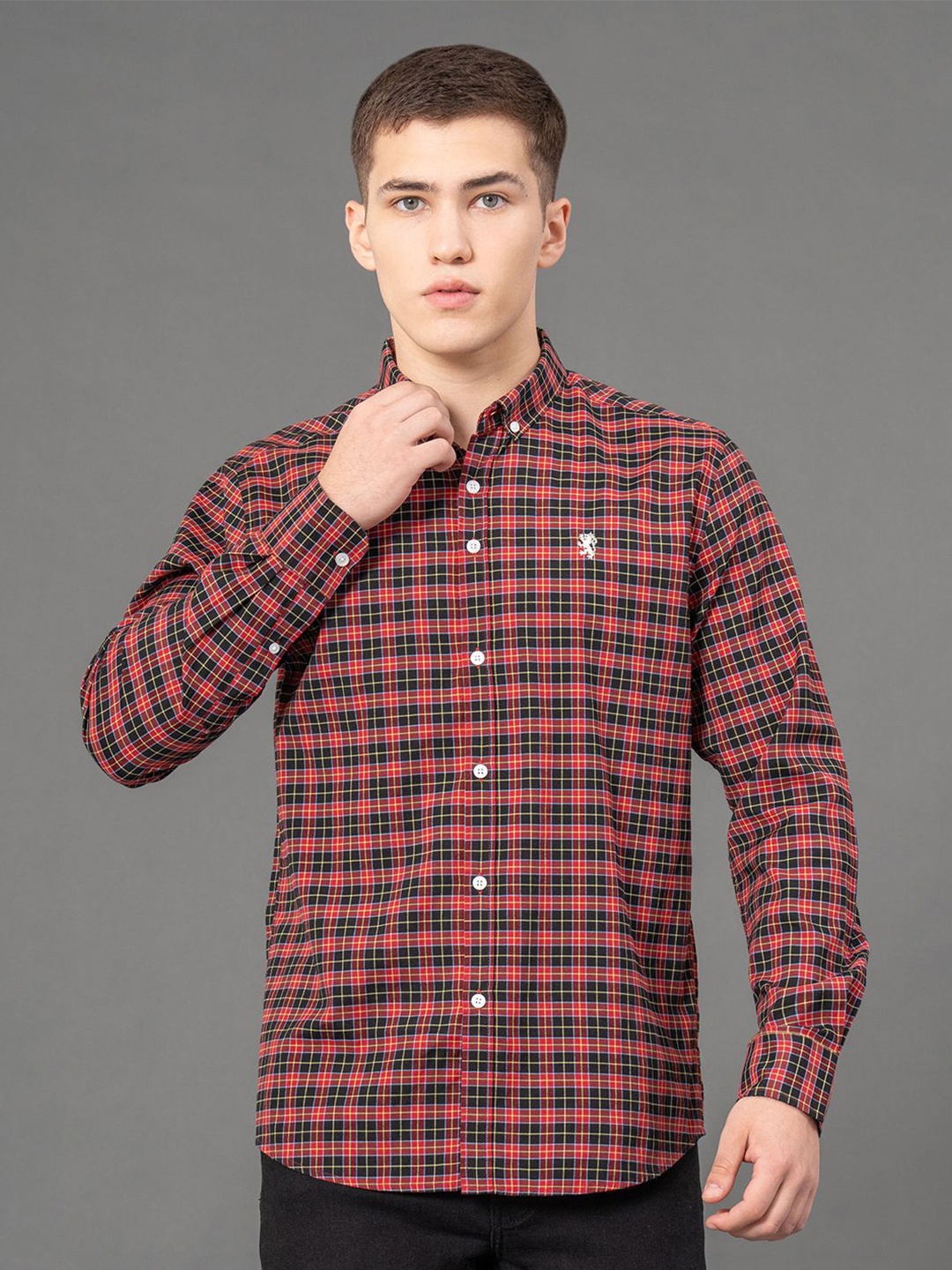 

Red Tape Men Checked Button-Down Collar Casual Shirt