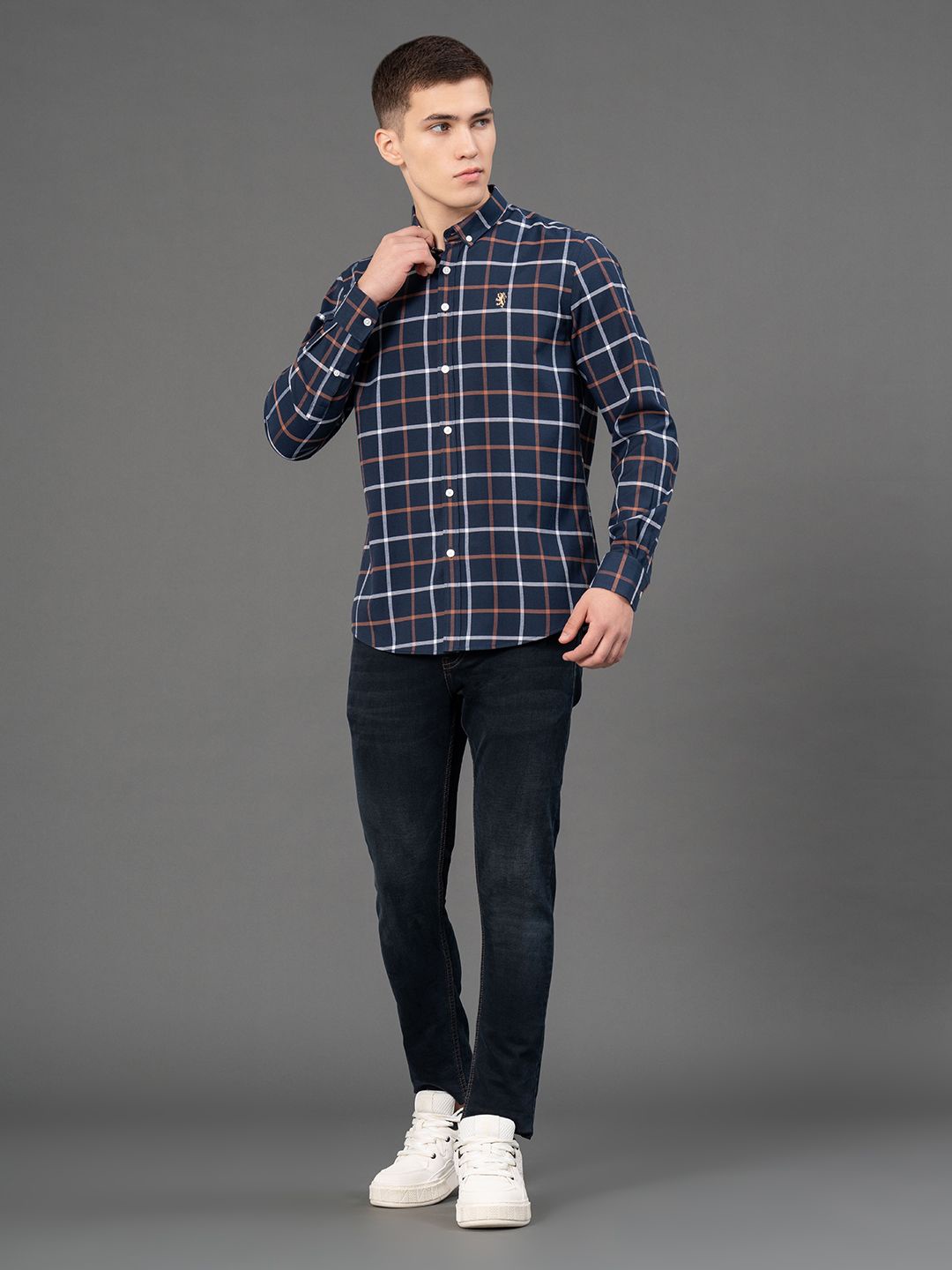 

Red Tape Men Checked Button-Down Collar Casual Shirt, Navy blue