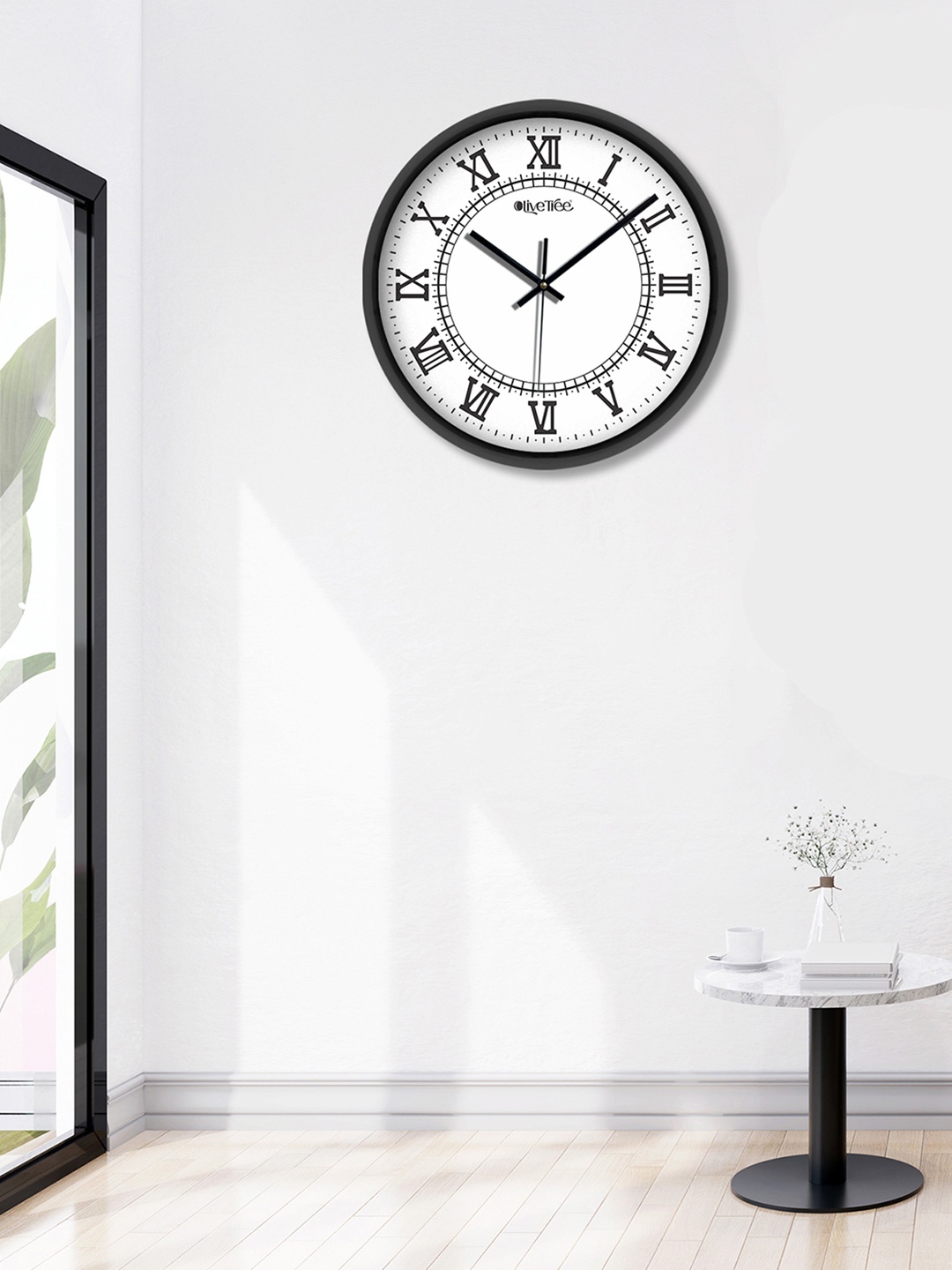 

OLIVE TREE Black & White Analogue Contemporary Wall Clock