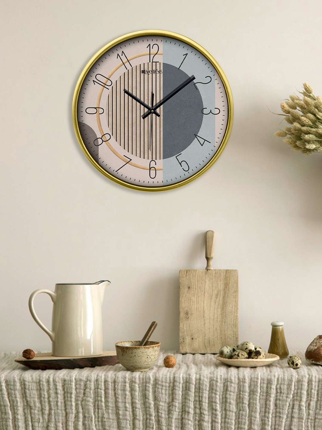 

OLIVE TREE Gold-Toned & Blue Printed Analogue Contemporary Wall Clock