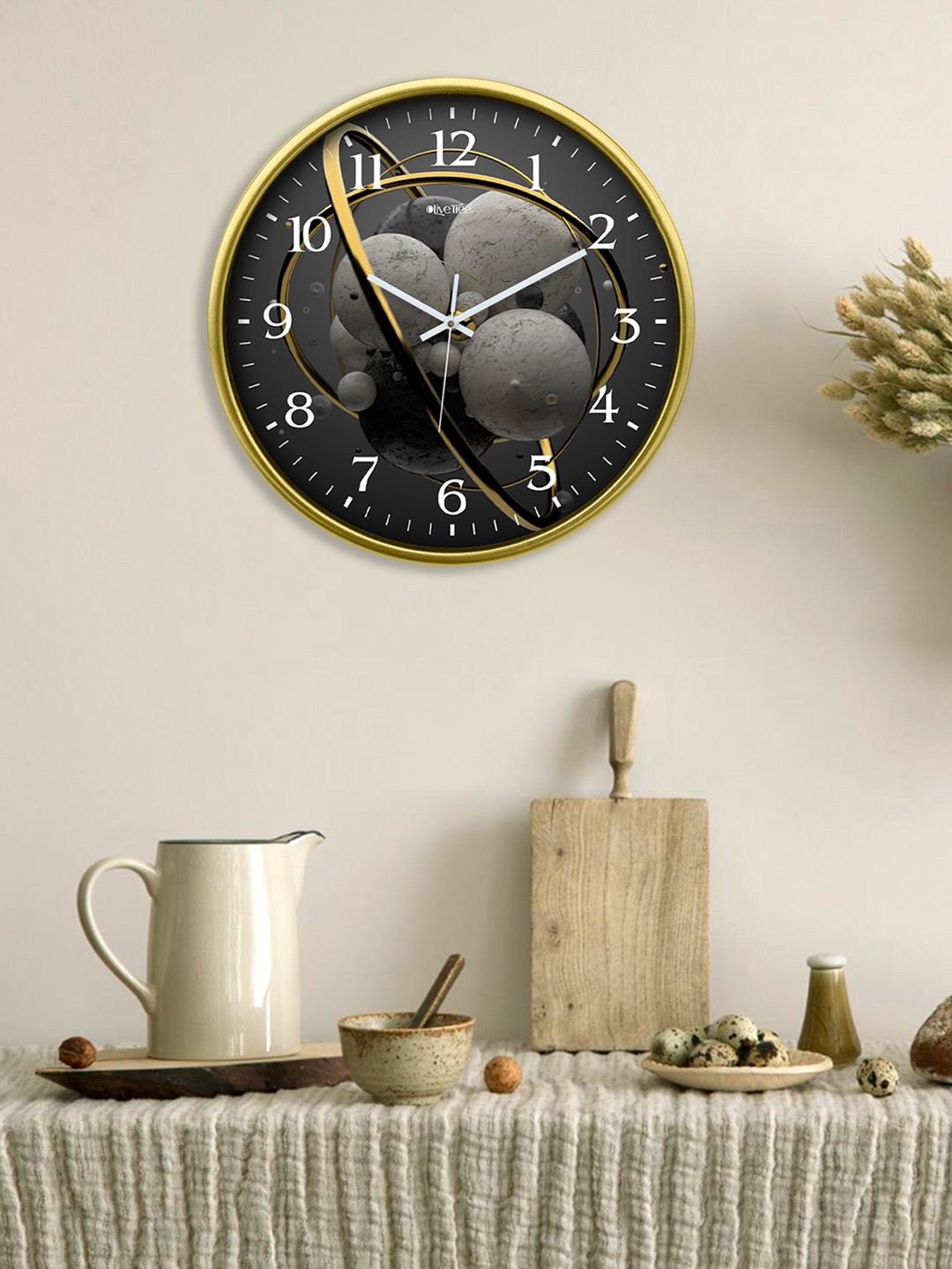 

OLIVE TREE Black & Gold-Toned Printed Analogue Contemporary Wall Clock