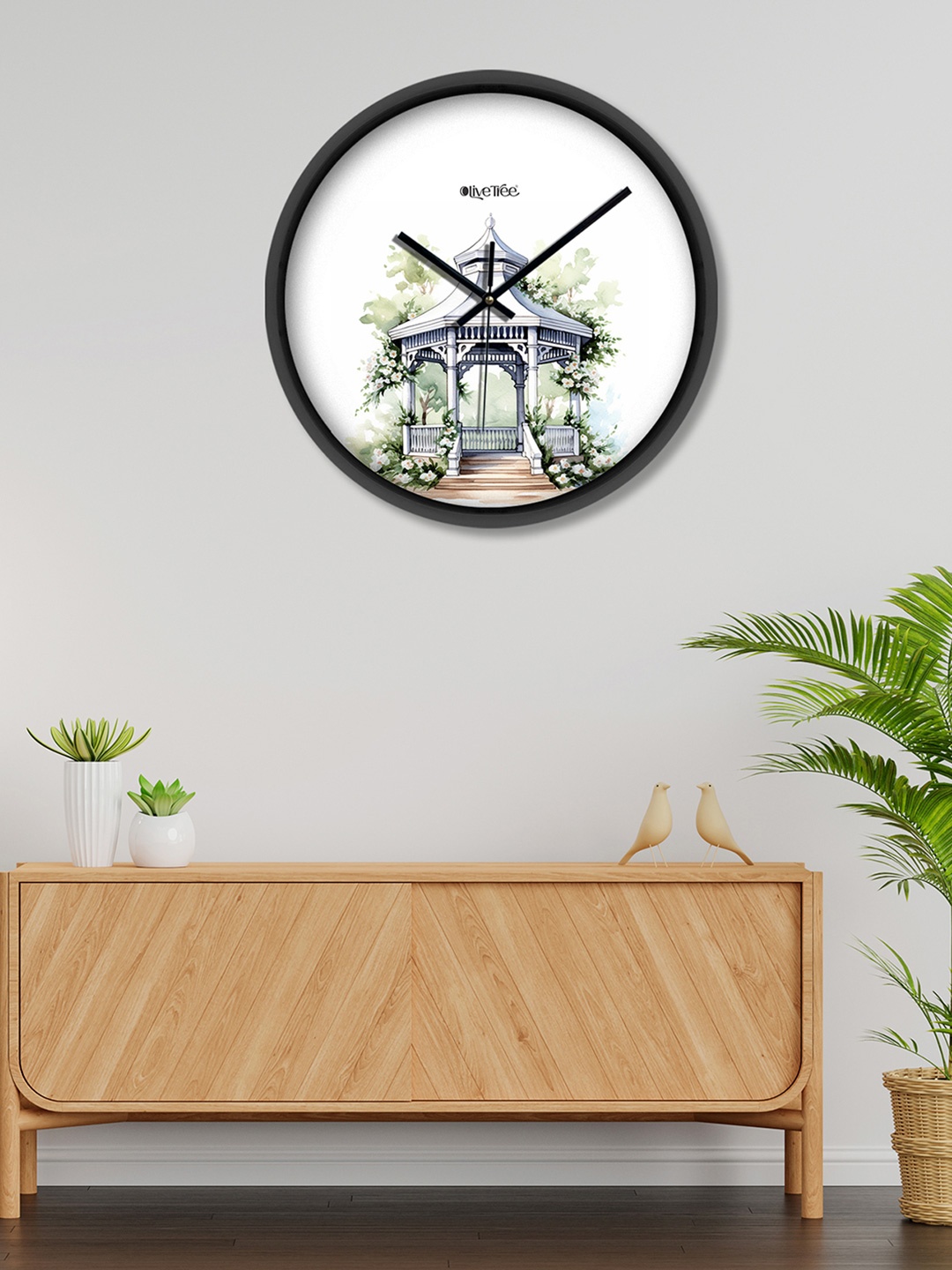 

OLIVE TREE Black & White Printed Analogue Contemporary Wall Clock