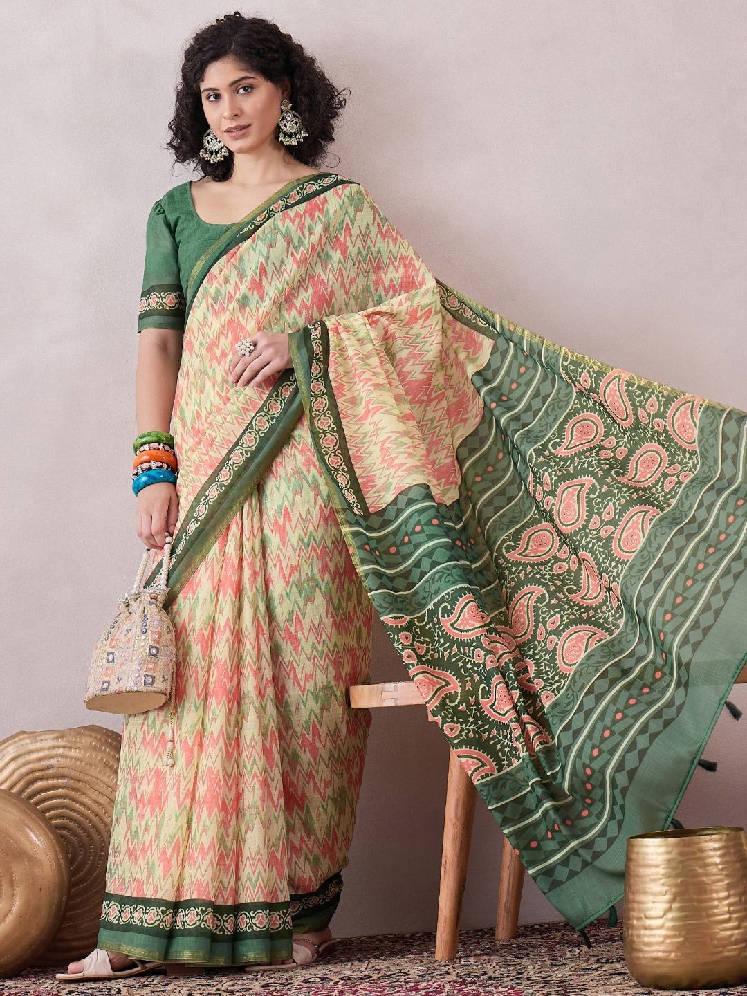 

KALINI Ethnic Motifs Zari Saree, Off white