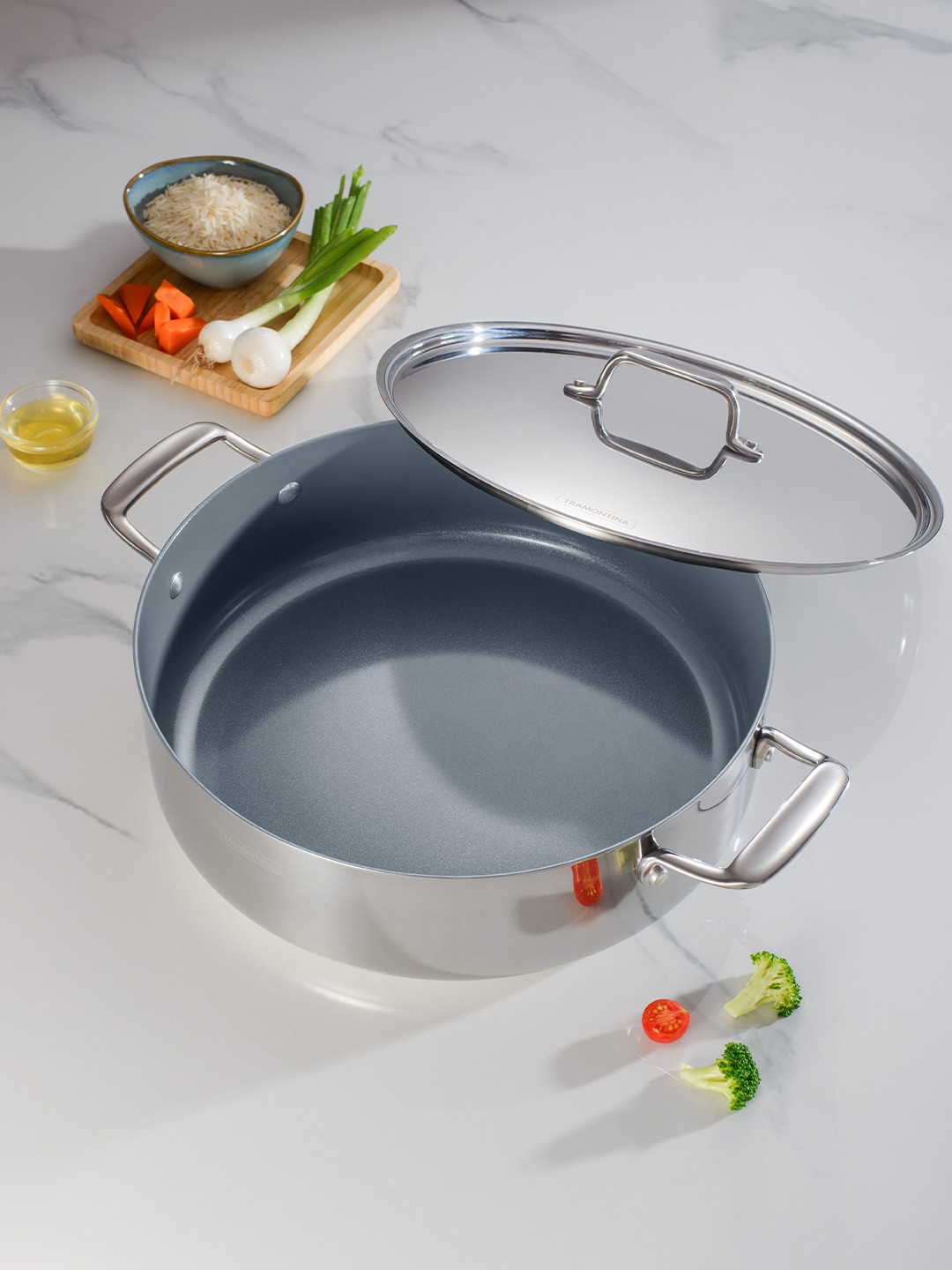 

Tramontina Fusao Silver-Toned Non Toxic Stainless Steel Ceramic Triply Cooking Pot & Lid