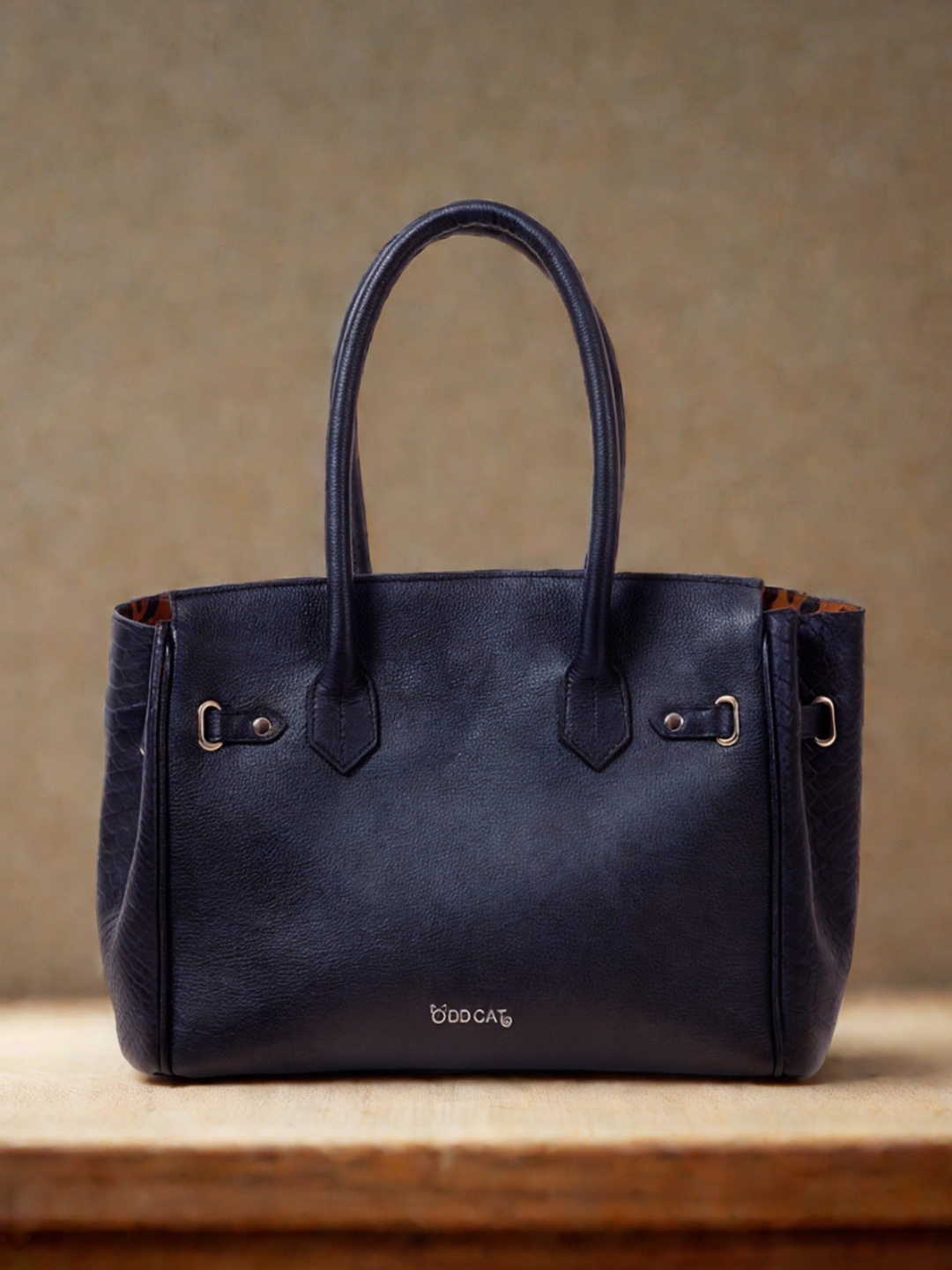 

Oddcat Long Strap Structured Leather Handheld Bag, Black