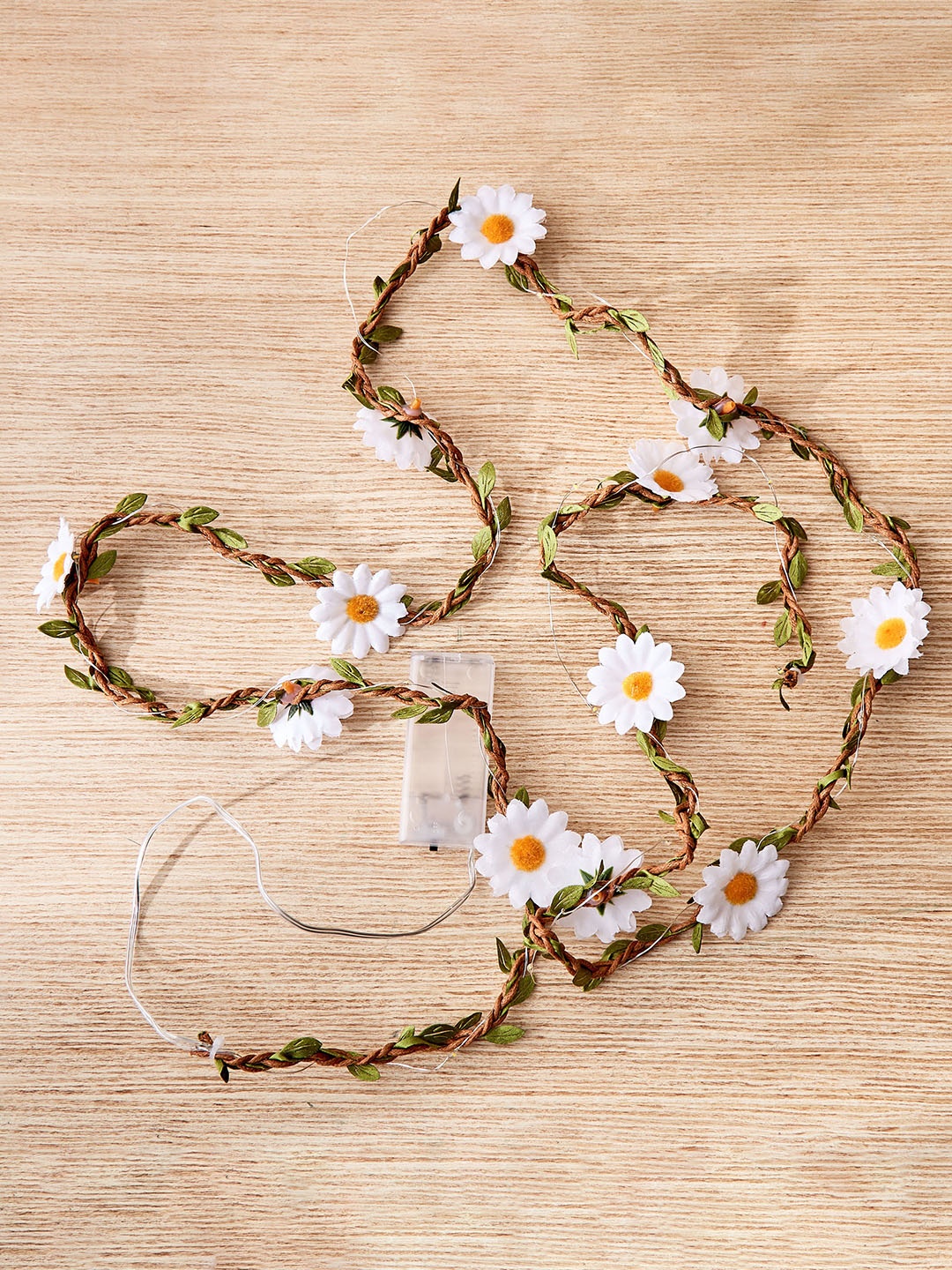 

Home Centre Serena Brown & White 12 Pieces Flower String Lights