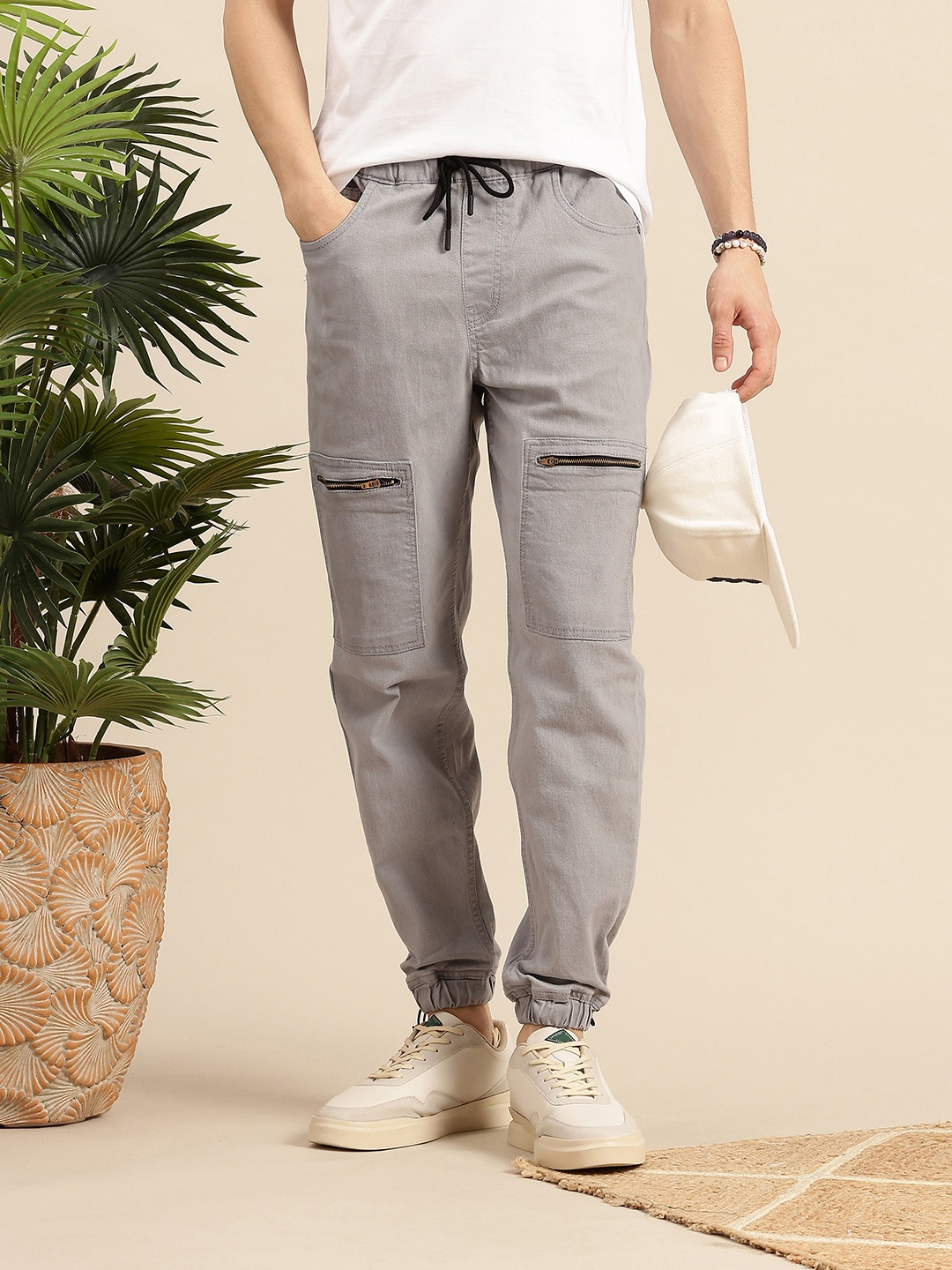 

Mast & Harbour Men Jogger Stretchable Jeans, Grey