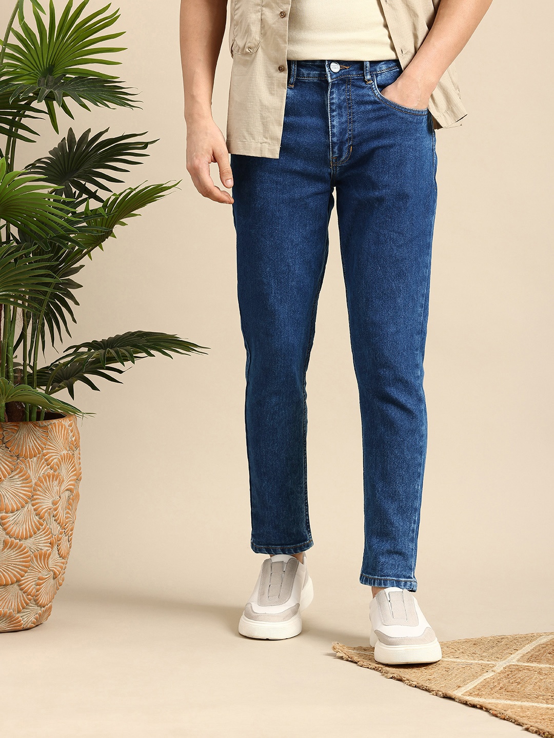 

Mast & Harbour Men Tapered Fit Light Fade Stretchable Jeans, Blue