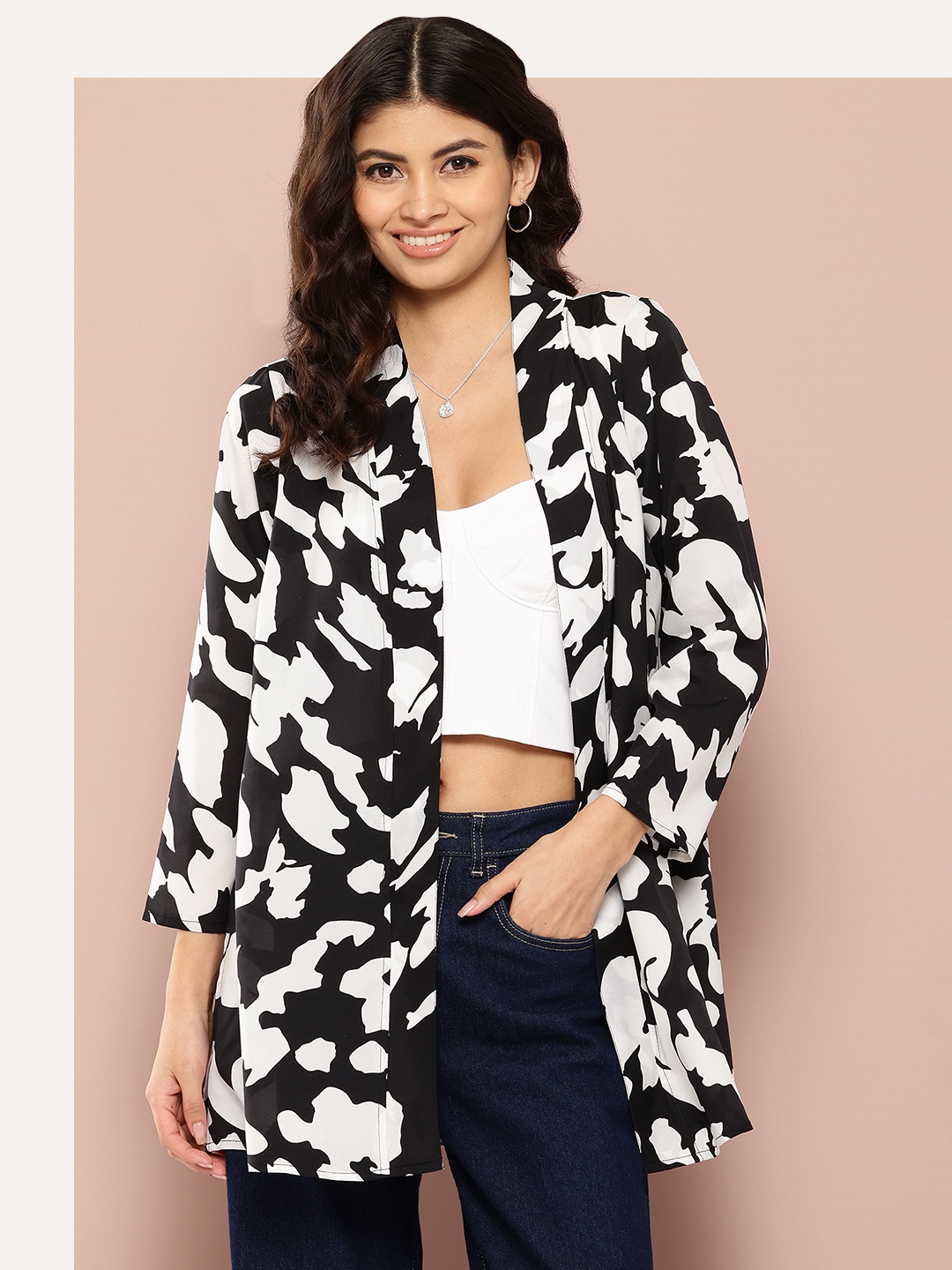 

Qurvii Open Front Cow Printed Shrug, Black