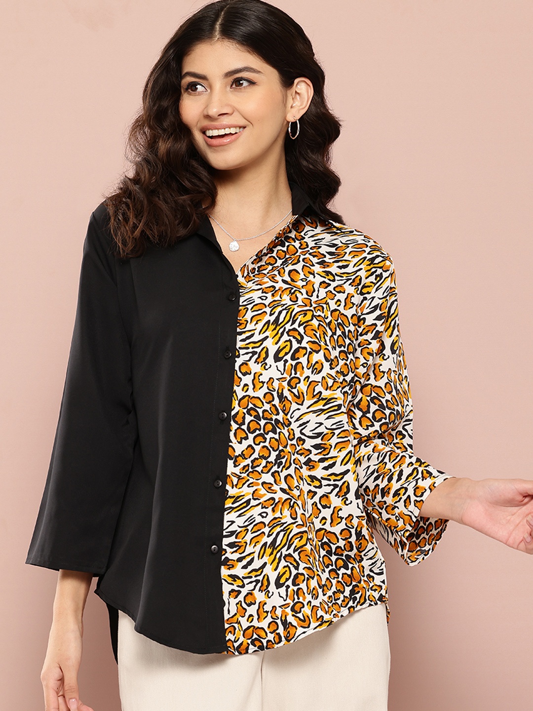 

Qurvii Comfort Animal Printed Mandarin Collar Casual Shirt, Black