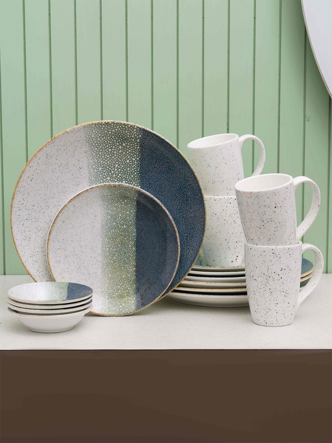 

JCPL 16 -Pcs Green Textured Glossy Dinner Set