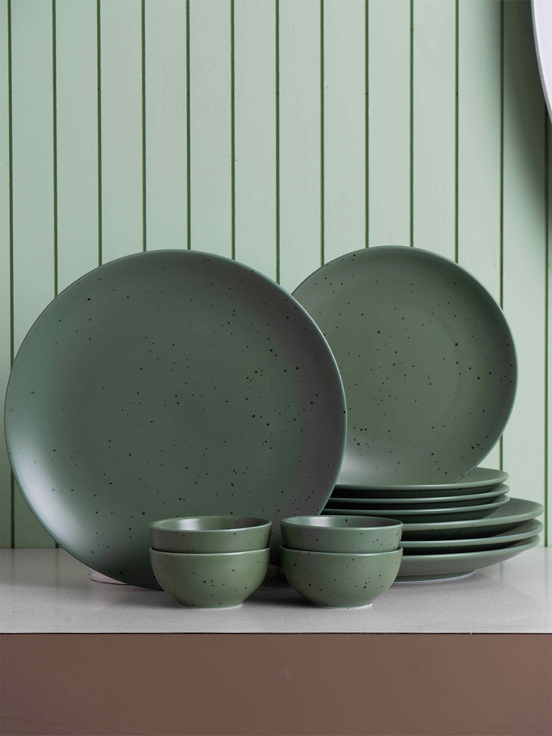 

JCPL 12 Pcs Green Textured Dinner Set